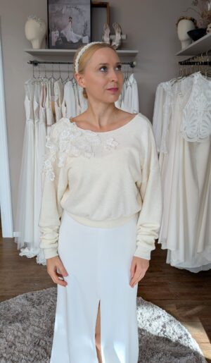 Brautpullover Buttercup - 359€
