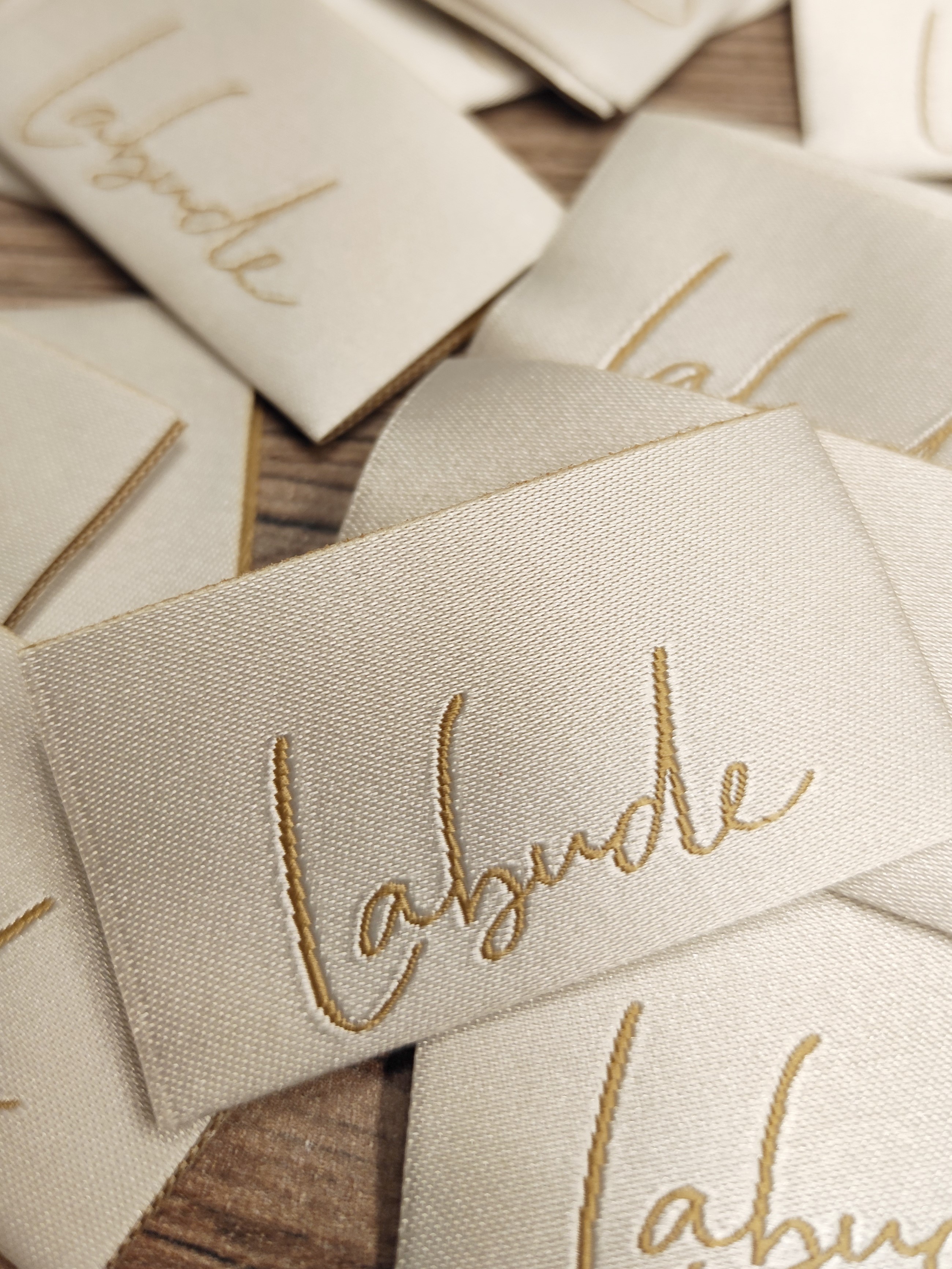 Atelier 010 Einrichtung Design in der Brautboutique Labude