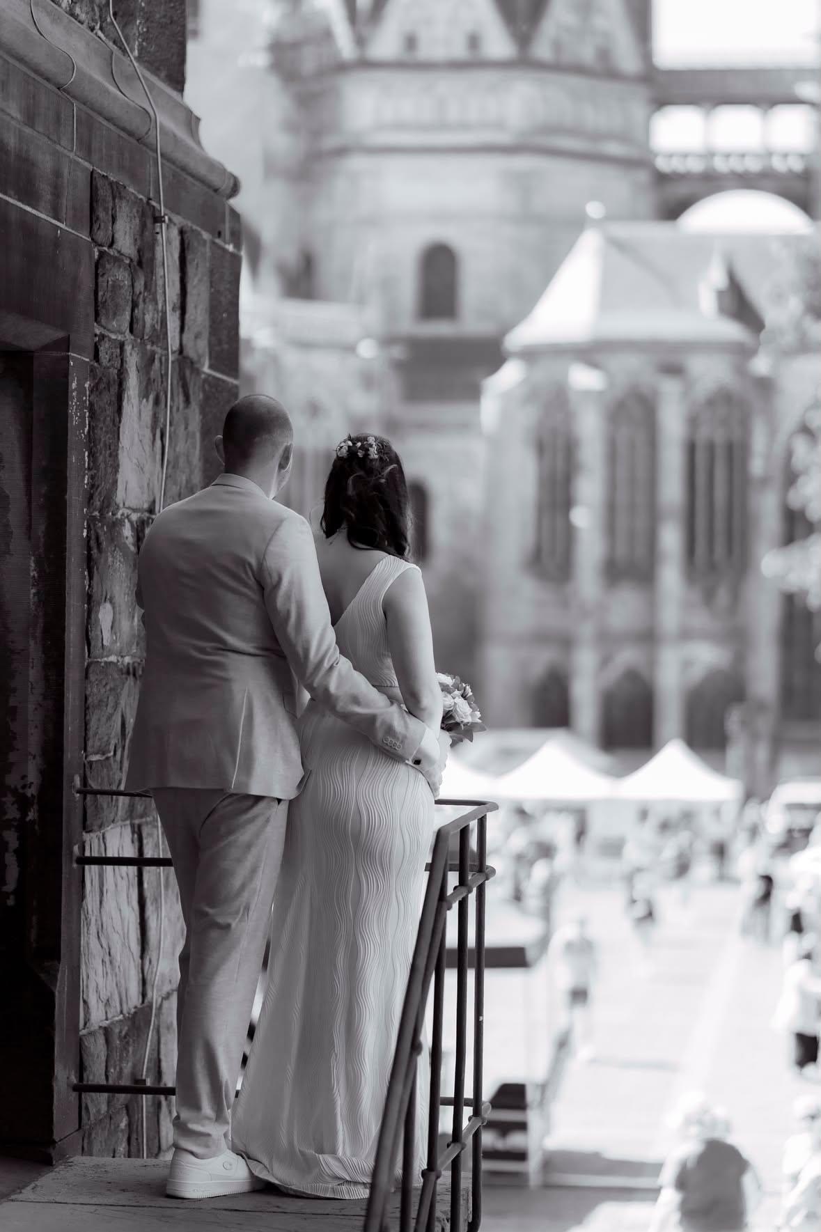 Labude Braut im Zweiteiler Labudebraut realbride realwedding