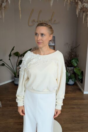 Brautpullover Buttercup - 359€